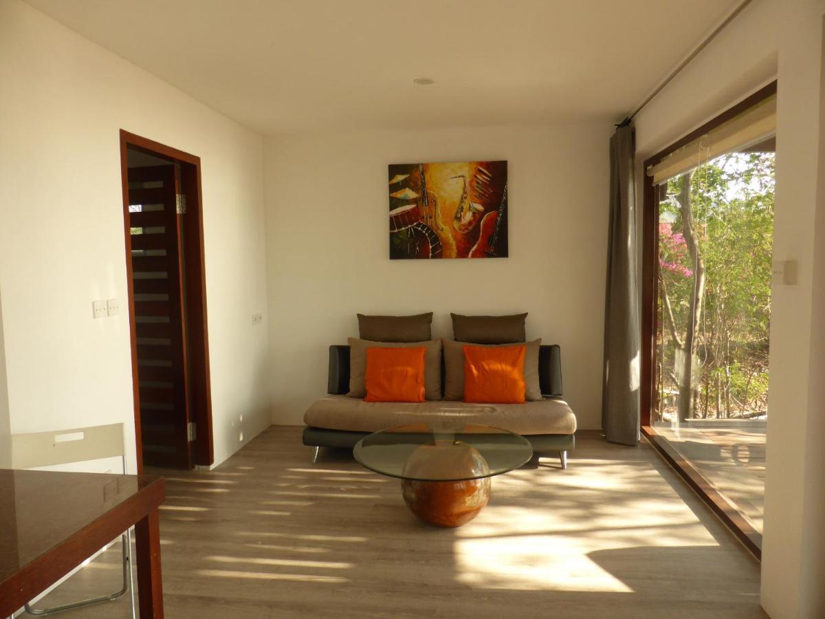 Castaway Surf Retreat 1 Hotell Sekongkang Eksteriør bilde