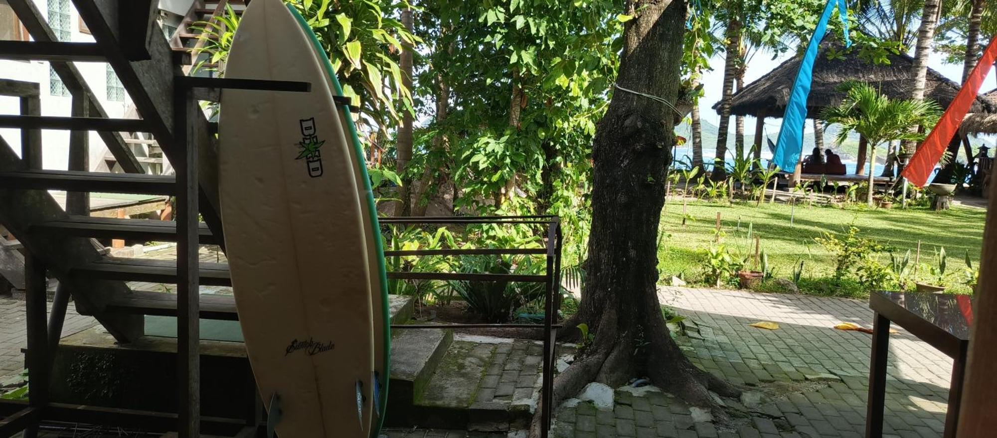 Castaway Surf Retreat 1 Hotell Sekongkang Eksteriør bilde