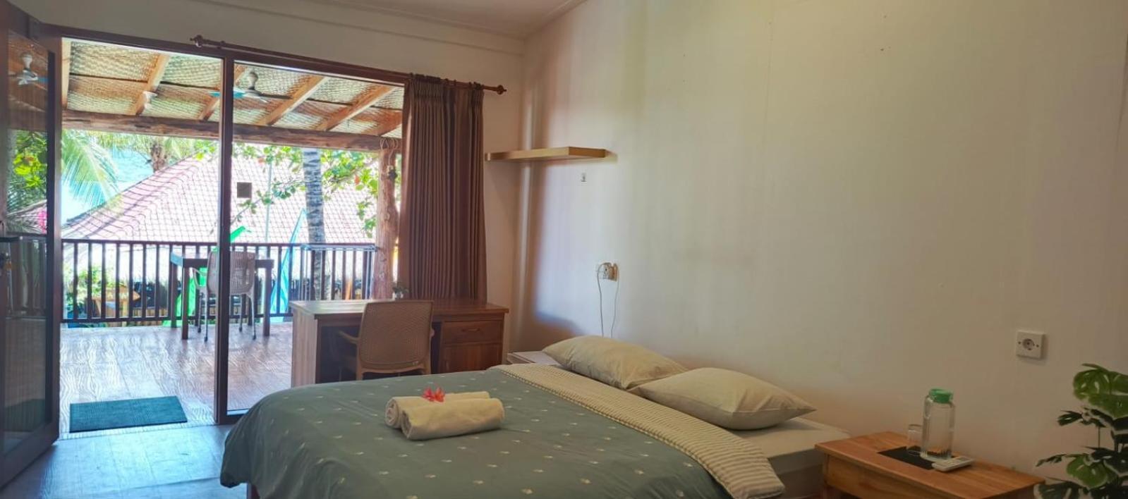 Castaway Surf Retreat 1 Hotell Sekongkang Eksteriør bilde
